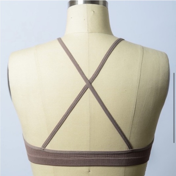 Sample Sale Last 1 Crochet Cozy Bohemian Low Back Bralette Bra - Picture 3 of 3